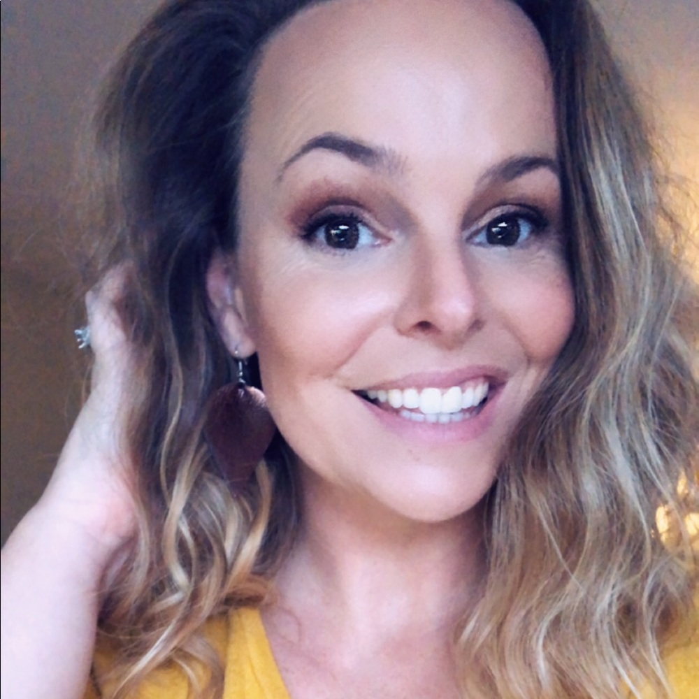 Meet your Posher, Sara